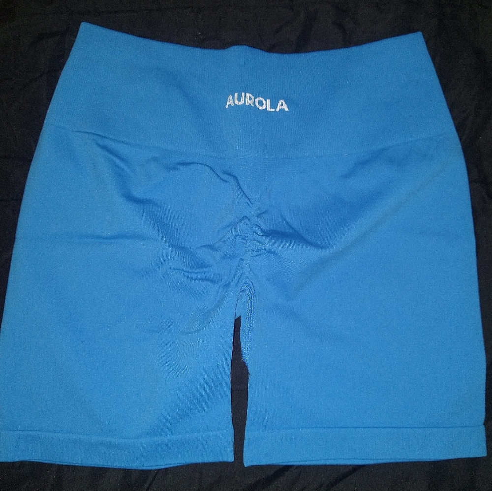 Aurola Shorts
